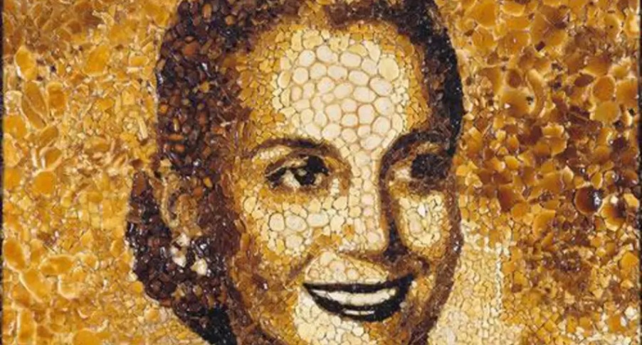 inner1762801589989Evita-4.jpg