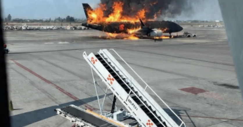 inner1771884789558Avion-quemado.png