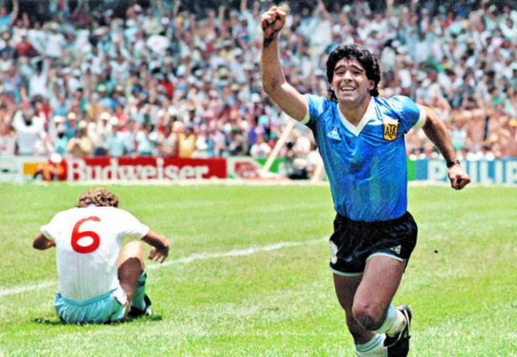 inner1783942347235Maradona_vs_england.jpg